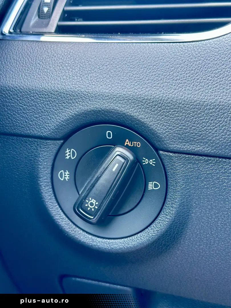 Skoda Octavia 2020 Istoric Front assist Dubluclimatronic