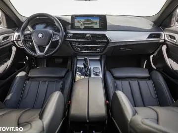 BMW Seria 5 530e xDrive AT PHEV