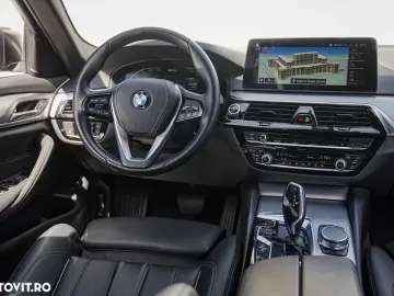 BMW Seria 5 530e xDrive AT PHEV