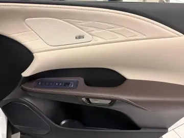 Lexus RX 450  - LUXURY-PANO.-MARK LEV-360 CAM