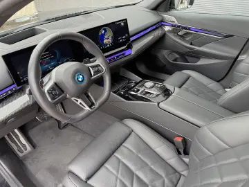 BMW 550e Lim. xDrive M Sport Pro Pano