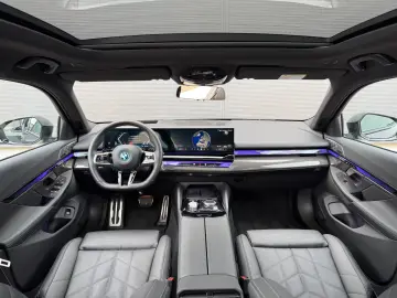 BMW 550e Lim. xDrive M Sport Pro Pano