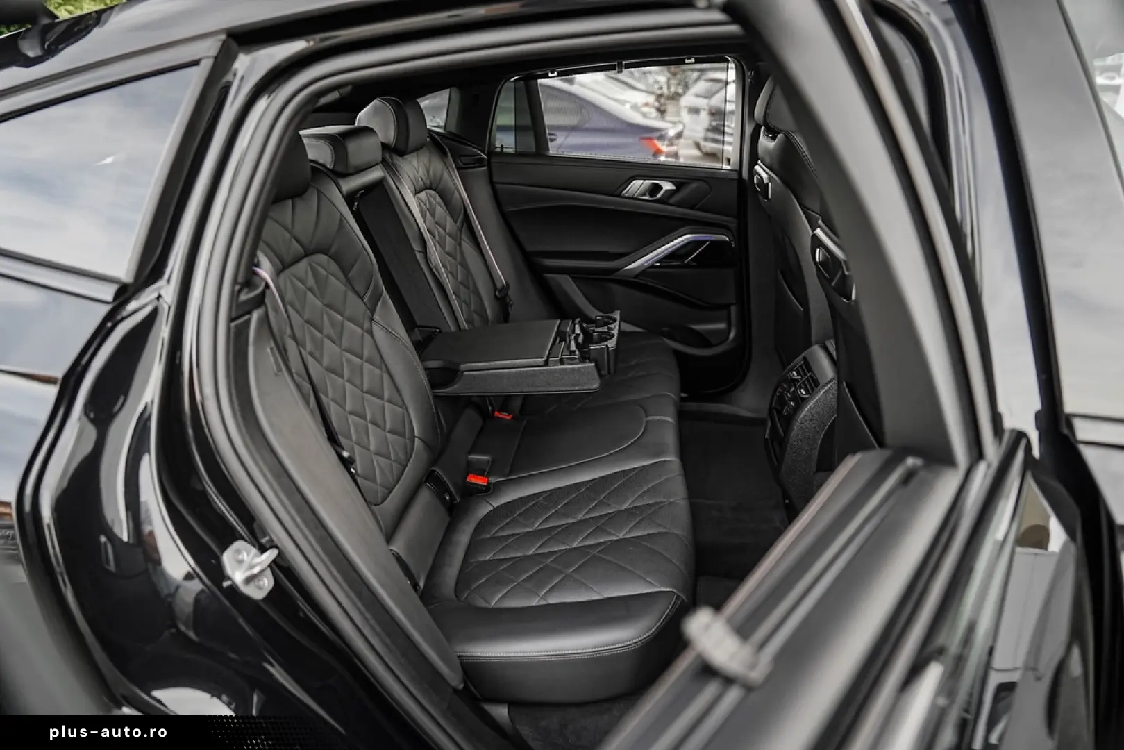 BMW X6 xDrive40i AT MHEV