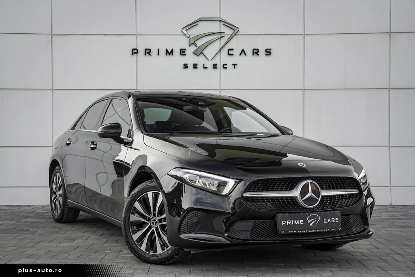 Mercedes-Benz A 250 e Sedan 8G-DCT Style