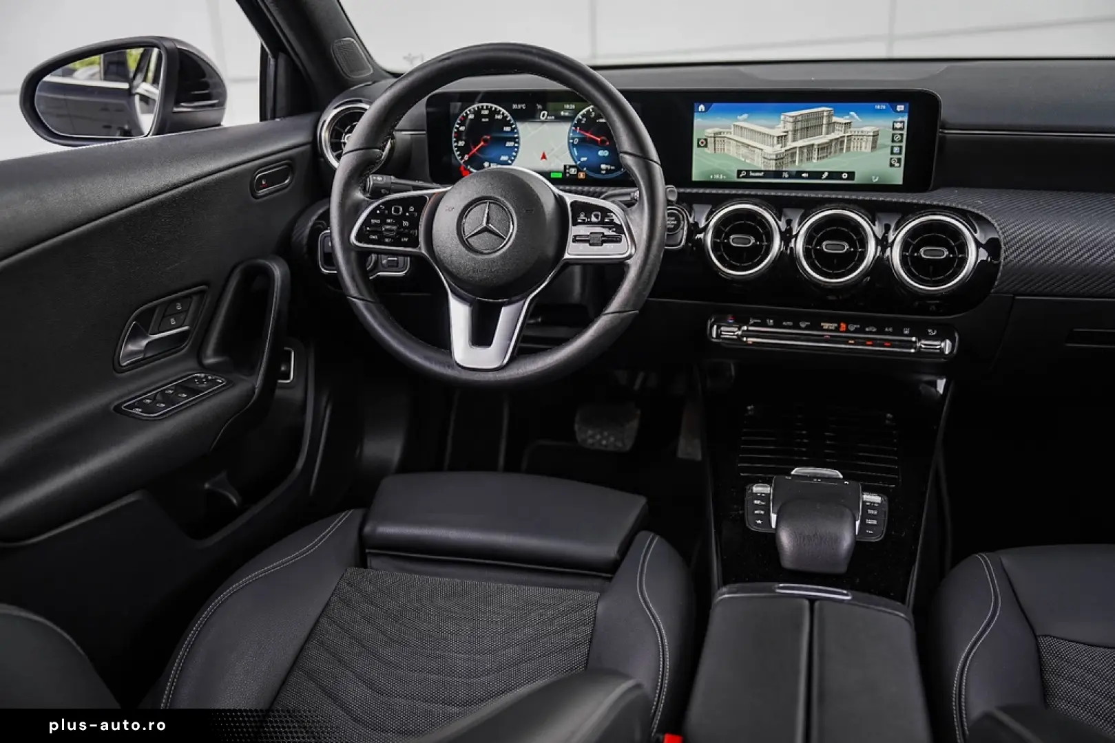 Mercedes-Benz A 250 e Sedan 8G-DCT Style