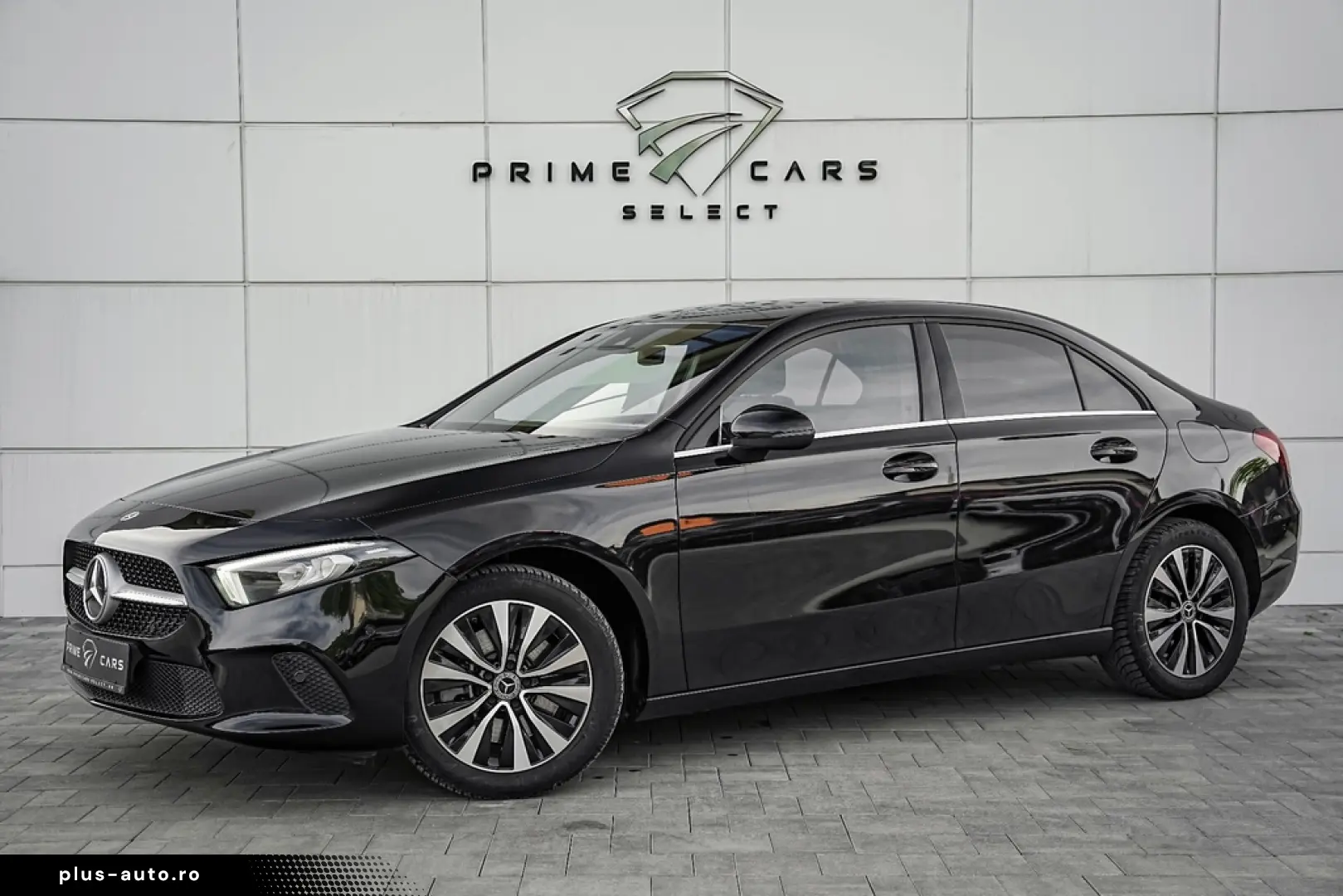 Mercedes-Benz A 250 e Sedan 8G-DCT Style