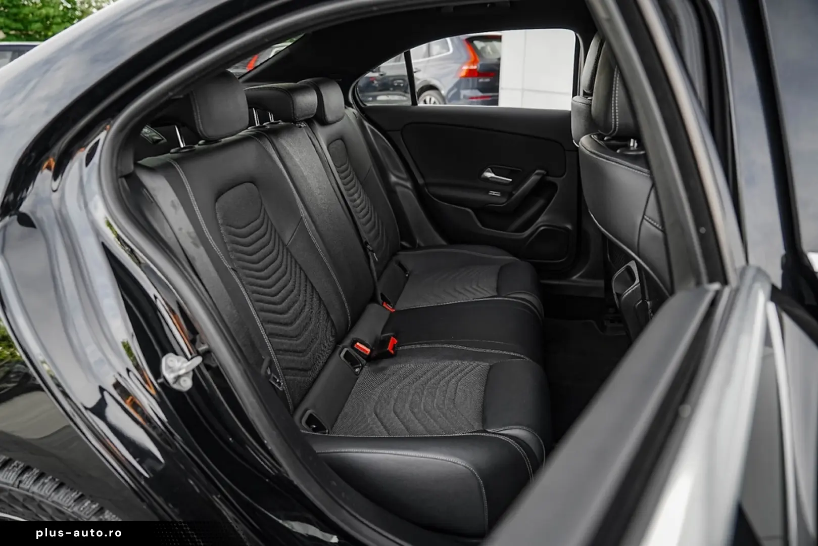 Mercedes-Benz A 250 e Sedan 8G-DCT Style