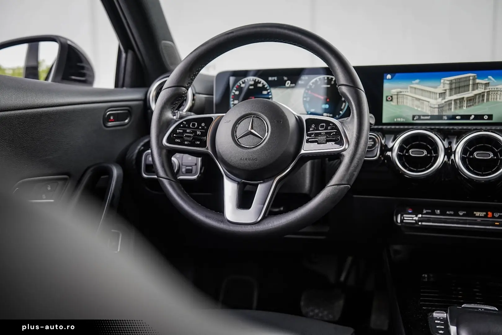 Mercedes-Benz A 250 e Sedan 8G-DCT Style