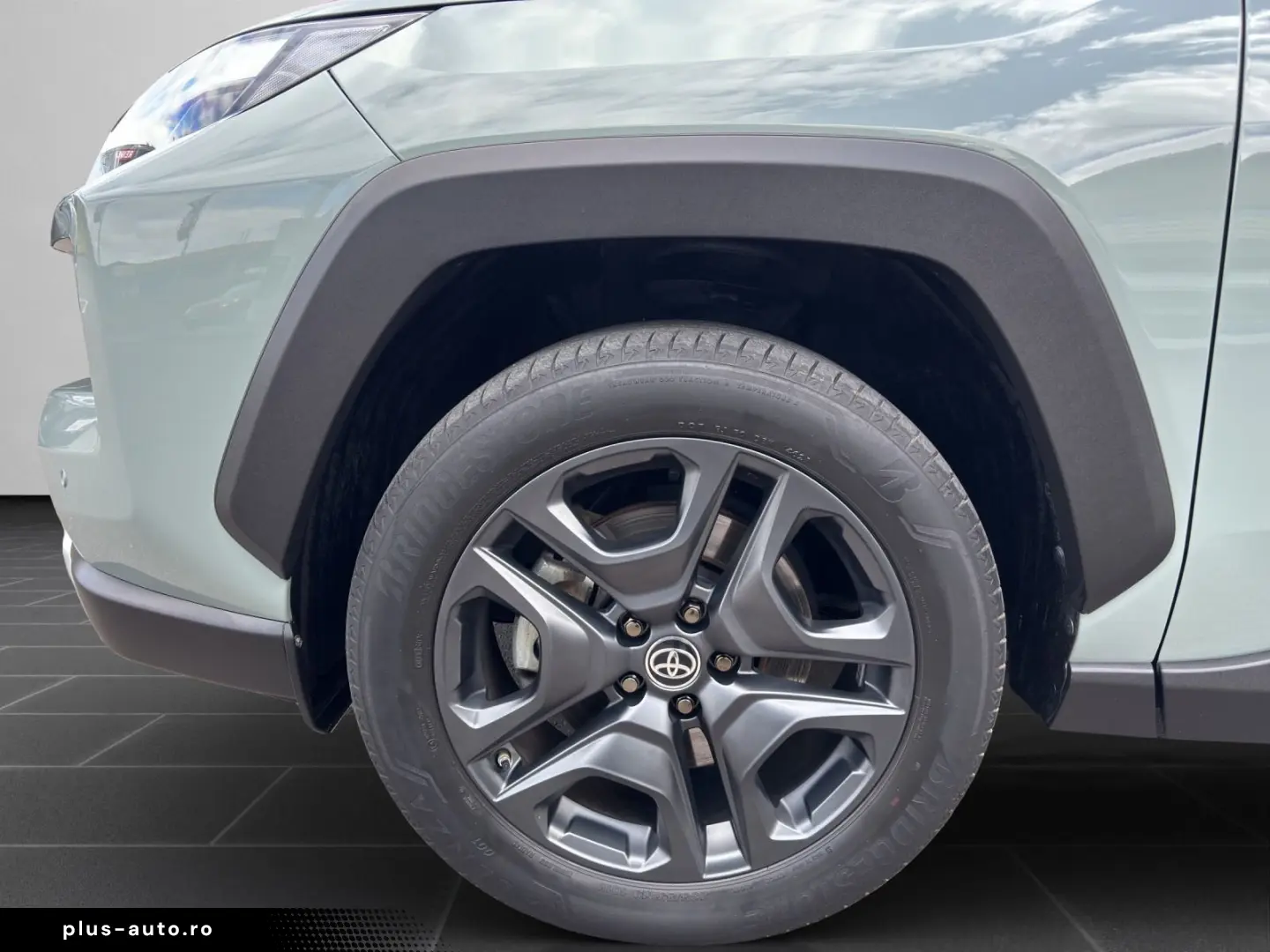 TOYOTA RAV 4 2.5 VVT-i Hybrid Adventure 4x4
