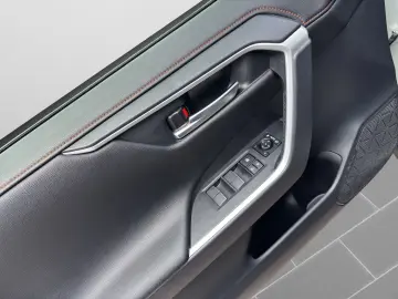 TOYOTA RAV 4 2.5 VVT-i Hybrid Adventure 4x4