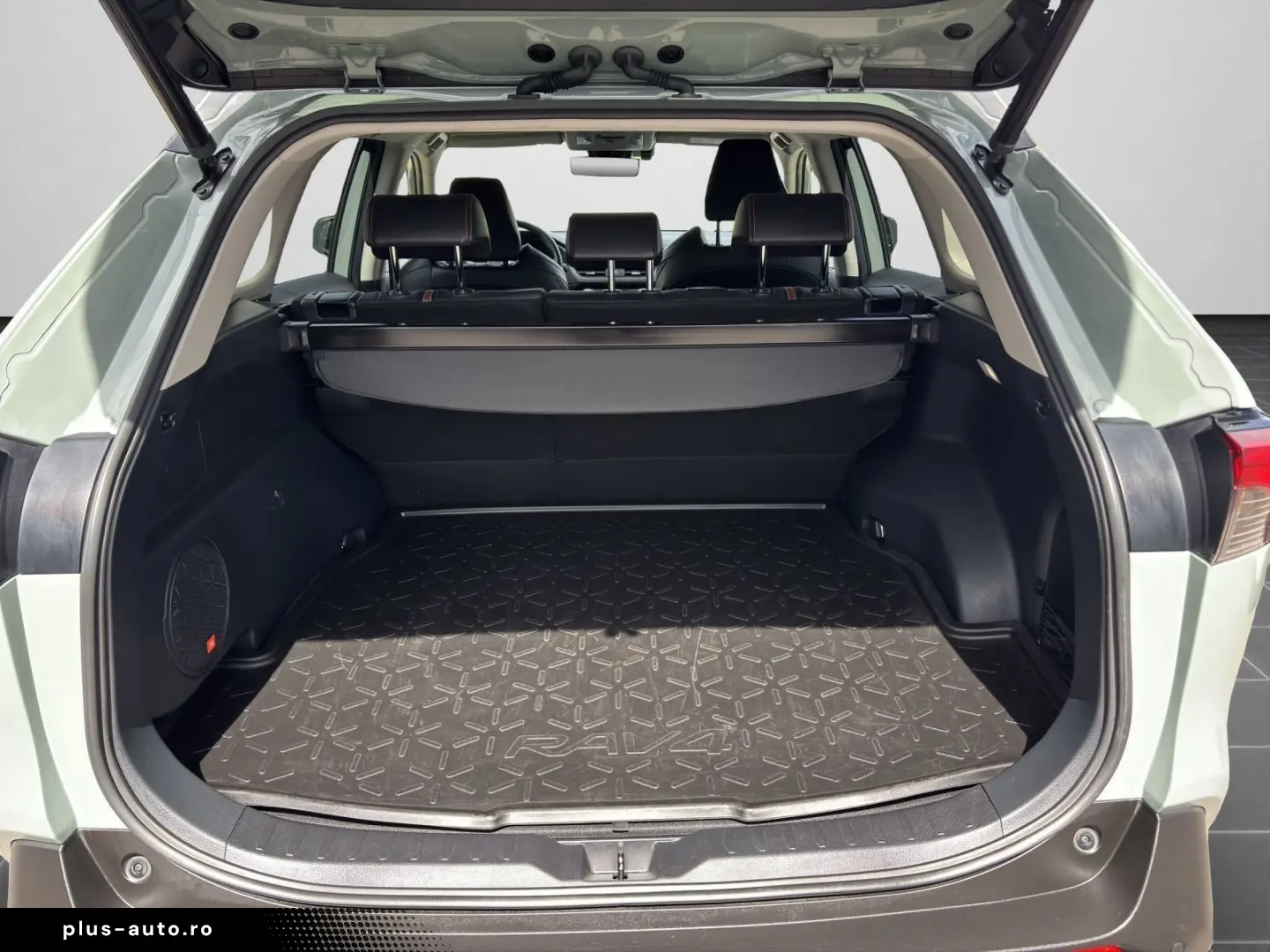 TOYOTA RAV 4 2.5 VVT-i Hybrid Adventure 4x4