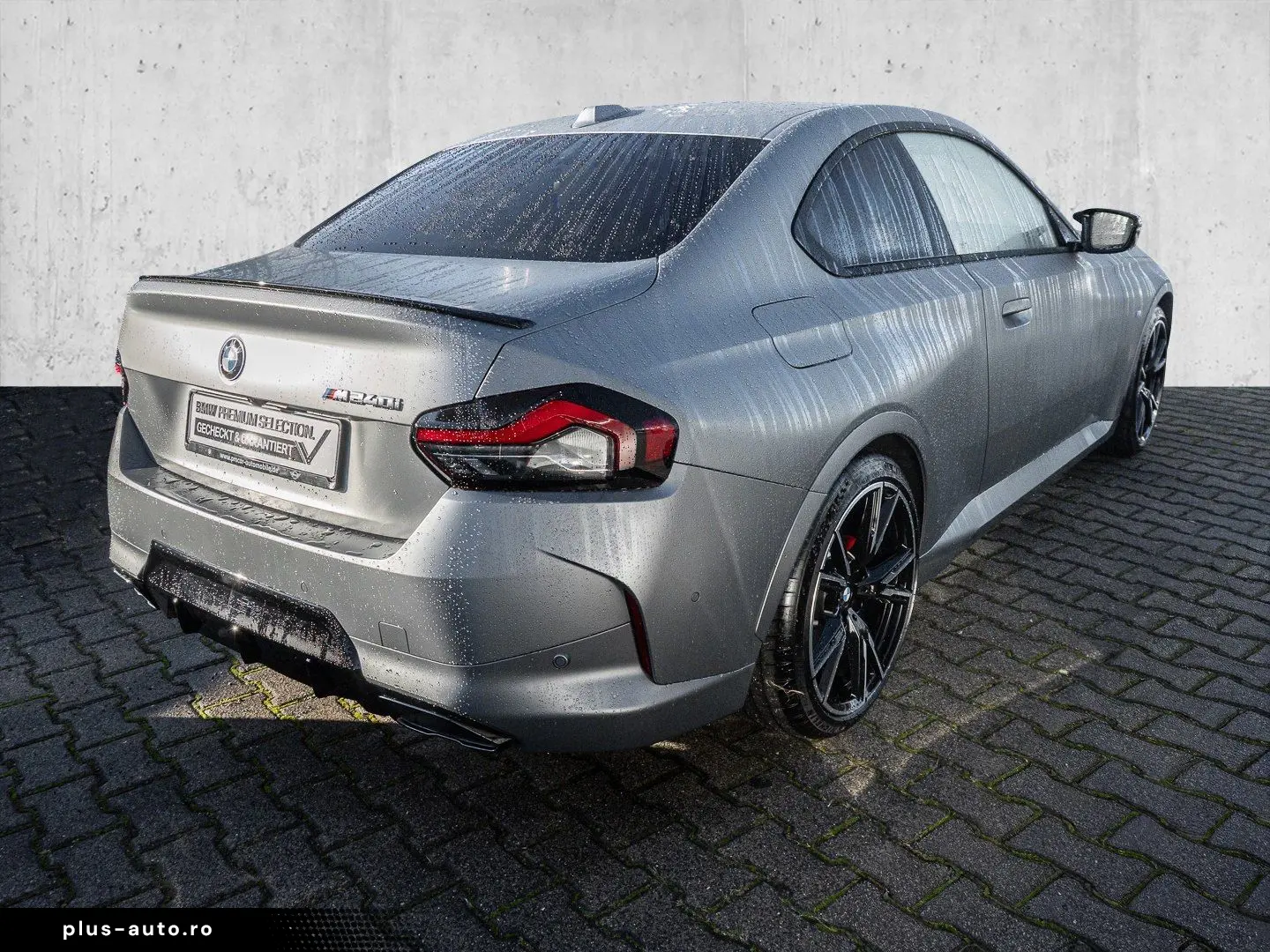 BMW M240i xDrive