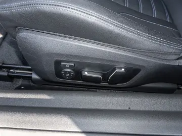 BMW M240i xDrive