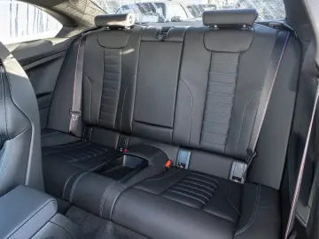 BMW M240i xDrive