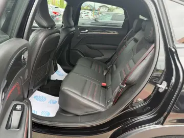 Renault Arkana E-TECH RS Line