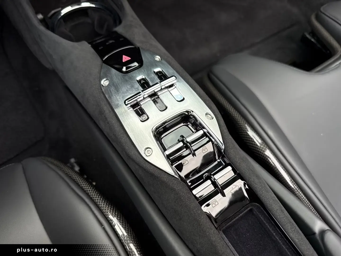 Ferrari 296 GTS
