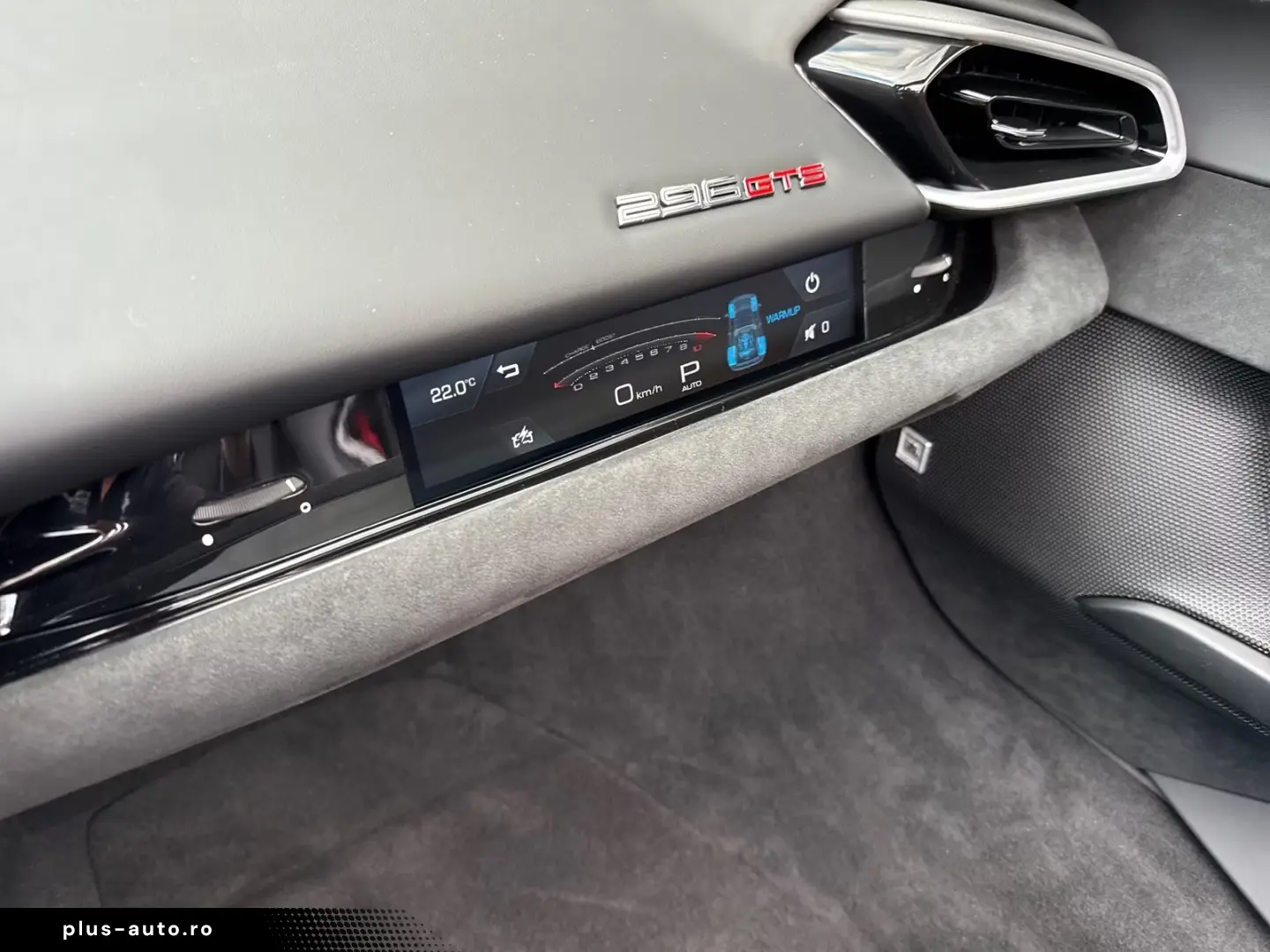 Ferrari 296 GTS