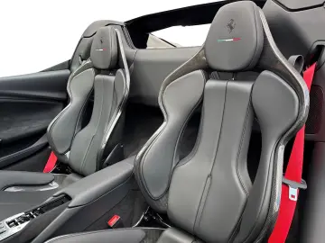Ferrari 296 GTS