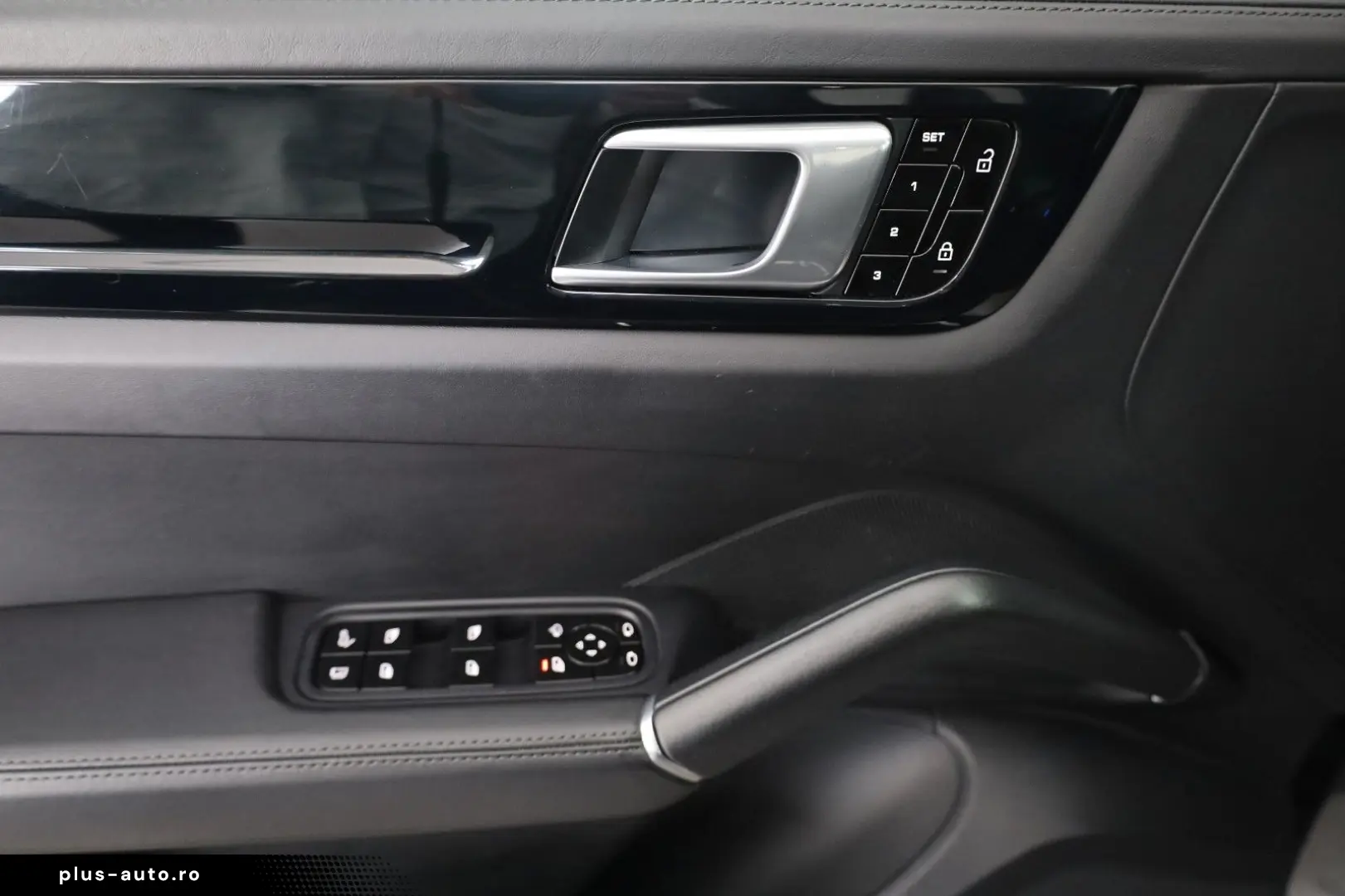 PORSCHE Cayenne Coupe E-Hybrid Sport-Chrono Sitzlüft AHK