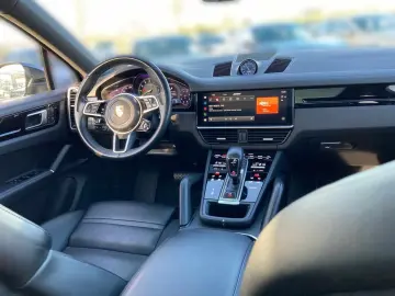 PORSCHE Cayenne Coupe E-Hybrid Pano ACC AHK Sitzkli BOSE