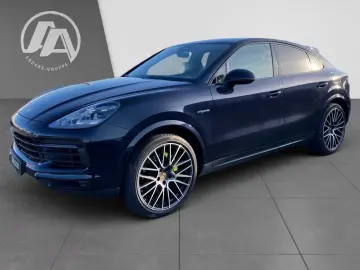 PORSCHE Cayenne Coupe E-Hybrid Pano ACC AHK Sitzkli BOSE