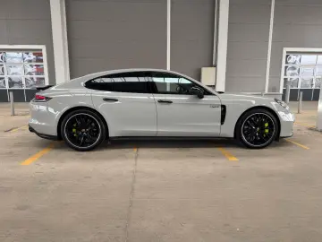 PORSCHE Panamera 4S E-Hybrid FACELIFT.PANO.SERVICE NEU!