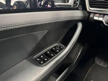 PORSCHE Panamera 4S E-Hybrid FACELIFT.PANO.SERVICE NEU!
