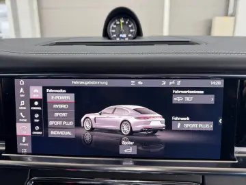 PORSCHE Panamera 4S E-Hybrid FACELIFT.PANO.SERVICE NEU!