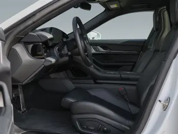 PORSCHE Taycan 4 Cross Turismo HA-Lenkung Surround-View