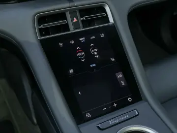 PORSCHE Taycan 4 Cross Turismo HA-Lenkung Surround-View