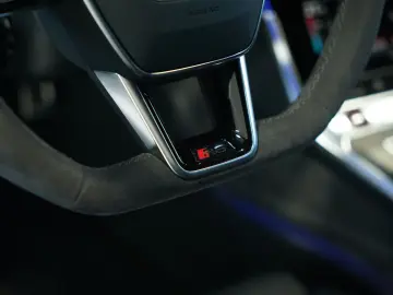 AUDI RS7 q.  2.HD  22  B&O MwSt. H-UP Laser S-AGA