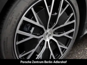 PORSCHE Taycan 4 Cross Turismo HA-Lenkung Surround-View