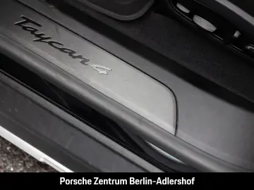 PORSCHE Taycan 4 Cross Turismo HA-Lenkung Surround-View