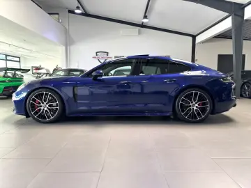 PORSCHE PANAMERA 4S E-HYBRID SPORT-DESIGN PANO BOSE 21