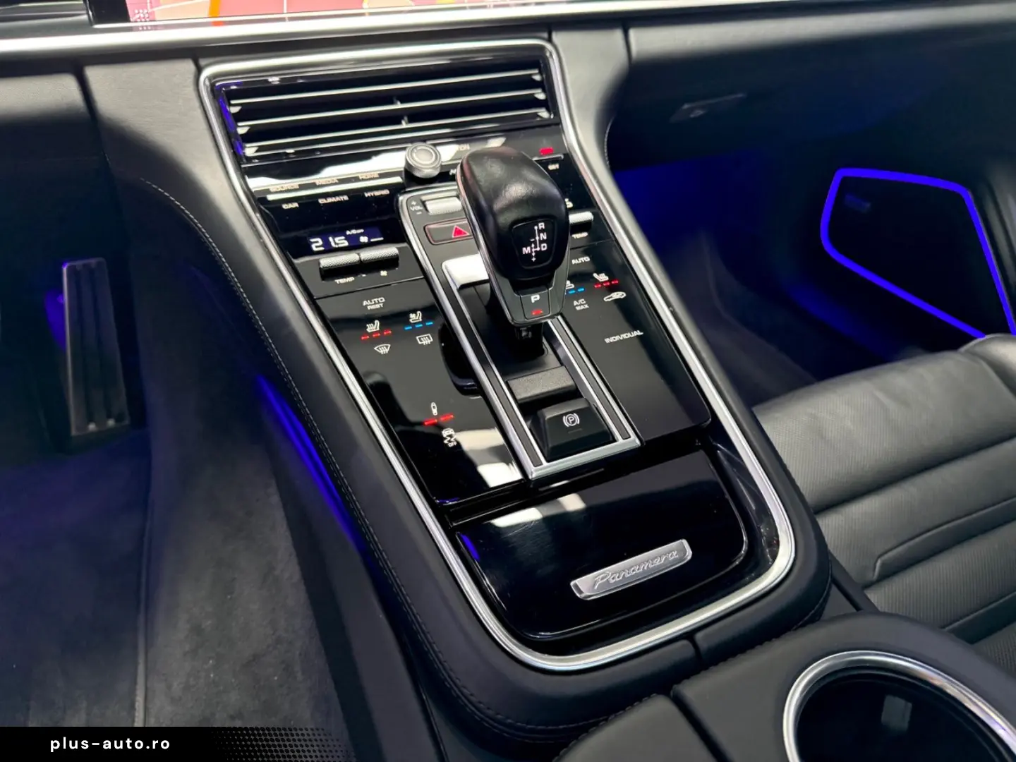 PORSCHE PANAMERA 4S E-HYBRID SPORT-DESIGN PANO BOSE 21