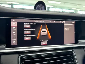 PORSCHE PANAMERA 4S E-HYBRID SPORT-DESIGN PANO BOSE 21