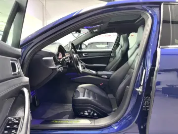 PORSCHE PANAMERA 4S E-HYBRID SPORT-DESIGN PANO BOSE 21