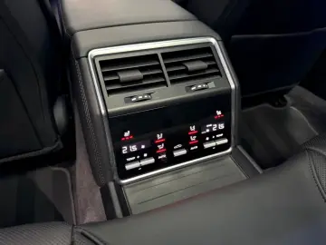 PORSCHE PANAMERA 4S E-HYBRID SPORT-DESIGN PANO BOSE 21