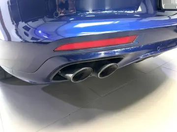 PORSCHE PANAMERA 4S E-HYBRID SPORT-DESIGN PANO BOSE 21