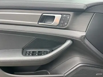 Porsche Panamera 4 Platinum Edition PANO LUFT STH LED