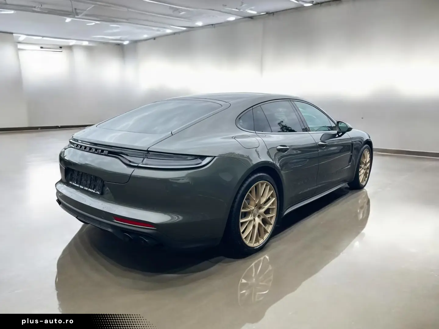 Porsche Panamera 4 Platinum Edition PANO LUFT STH LED