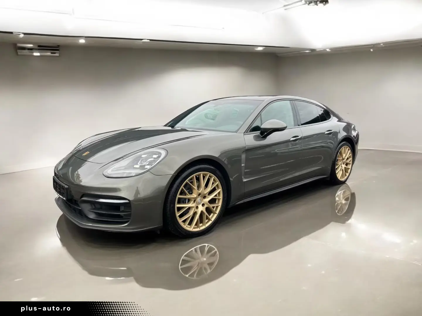 Porsche Panamera 4 Platinum Edition PANO LUFT STH LED