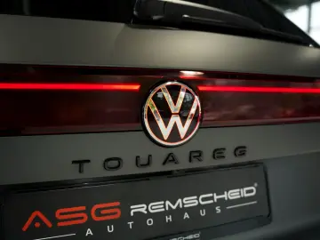 VW Touareg 3.0 TDI 4M R line  1.H  21  ACC  H-UP