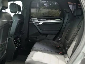 VW Touareg 3.0 TDI 4M R line  1.H  21  ACC  H-UP
