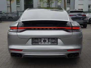 Porsche Panamera 4 E-Hybrid UPE