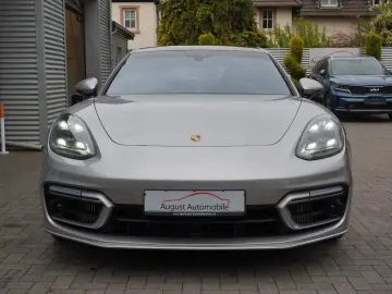 Porsche Panamera 4 E-Hybrid UPE