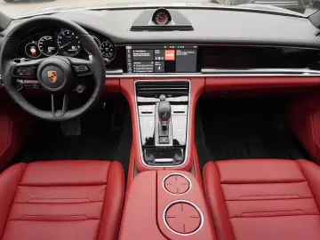 Porsche Panamera 4 E-Hybrid UPE