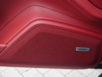 Porsche Panamera 4 E-Hybrid UPE