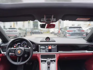 Porsche Panamera 4 E-Hybrid UPE