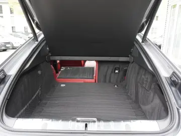 Porsche Panamera 4 E-Hybrid UPE